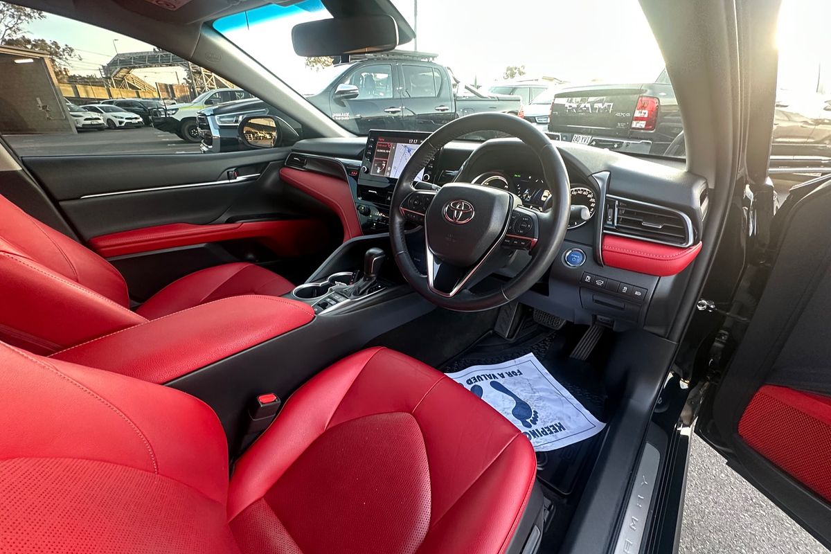 2021 Toyota Camry SX AXVH70R
