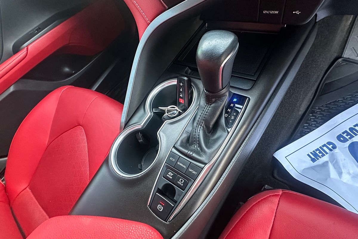 2021 Toyota Camry SX AXVH70R
