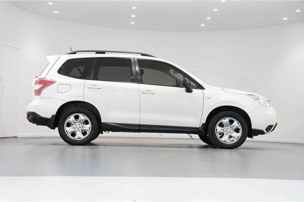 2014 Subaru Forester 2.5i S4