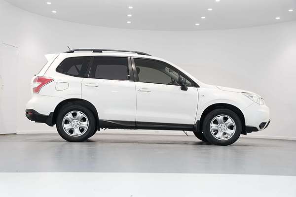 2014 Subaru Forester 2.5i S4
