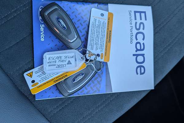 2023 Ford Escape ST-Line PHEV ZH