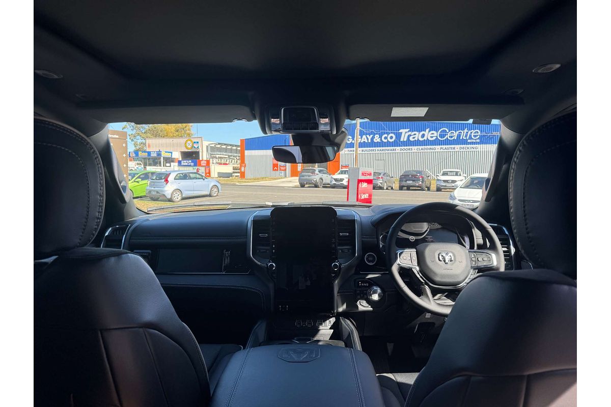 2025 RAM 1500 Laramie Sport Hurricane SO RamBox DT 4X4 SWB