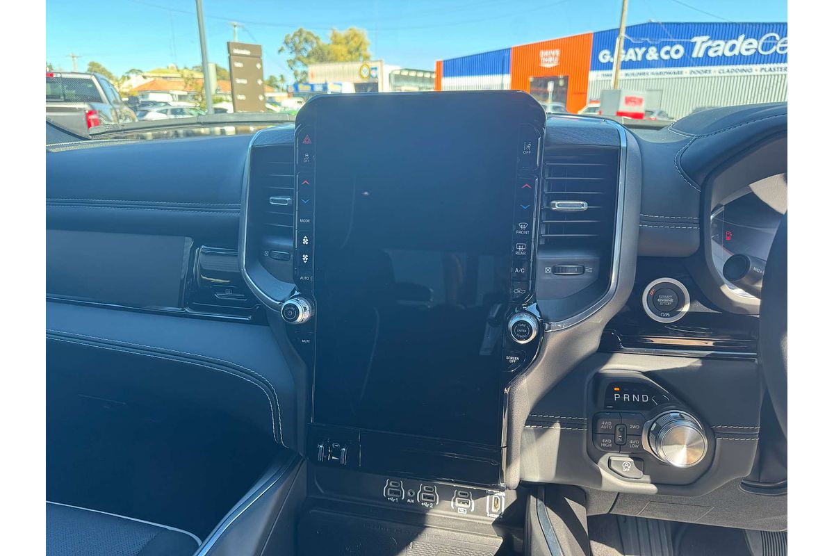 2025 RAM 1500 Laramie Sport Hurricane SO RamBox DT 4X4 SWB
