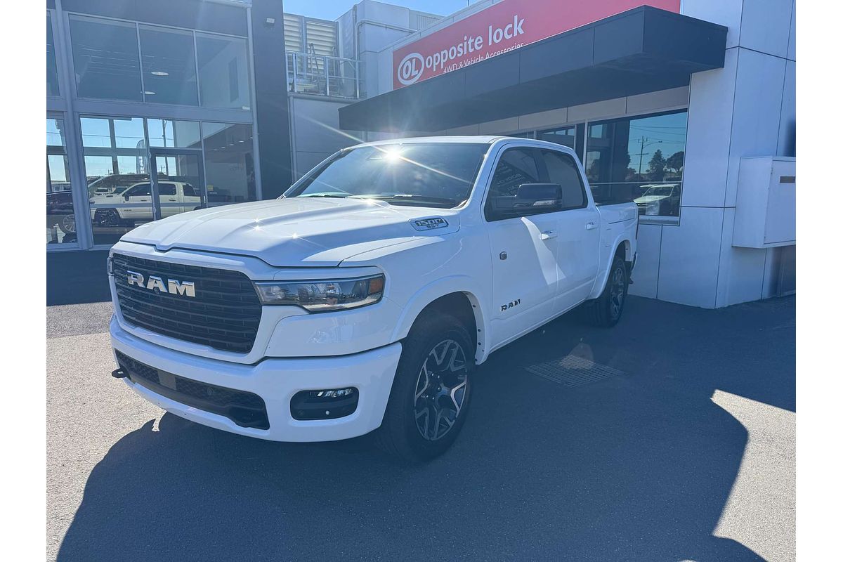 2025 RAM 1500 Laramie Sport Hurricane SO RamBox DT 4X4 SWB
