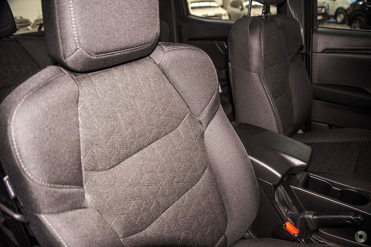 2025 Isuzu D-MAX X-RIDER 4X4