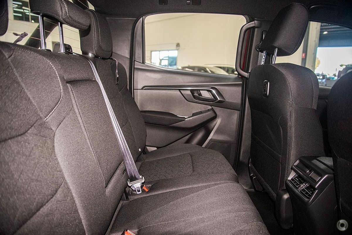 2025 Isuzu D-MAX X-RIDER 4X4