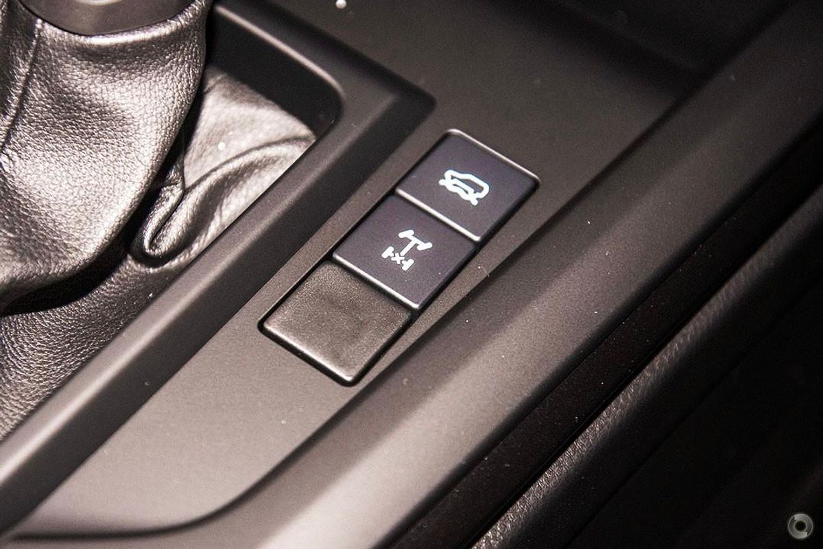 2025 Isuzu D-MAX X-RIDER 4X4