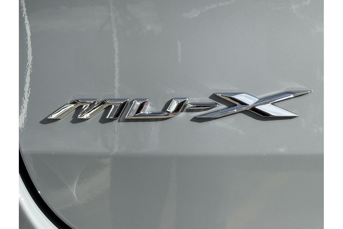 2025 Isuzu MU-X AUTO