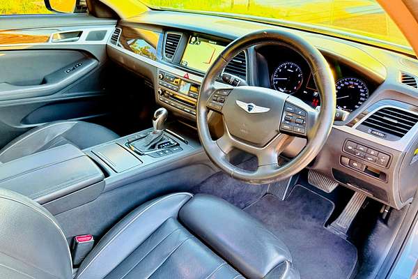 2015 Hyundai Genesis (ULTIMATE PACK) DH