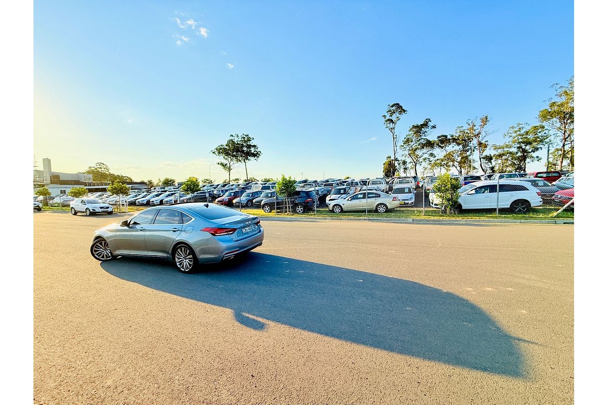 2015 Hyundai Genesis (ULTIMATE PACK) DH