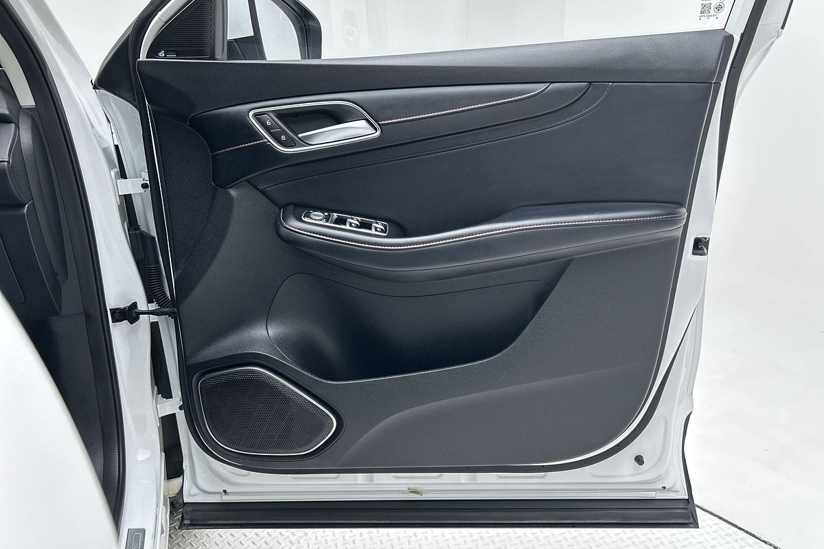 2022 MG HS Vibe SAS23