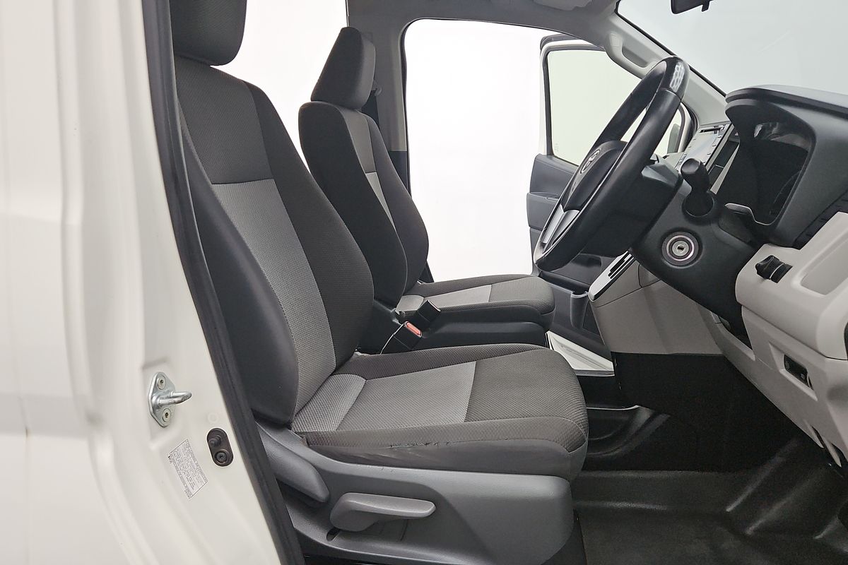 2019 Toyota Hiace Commuter GDH322R ELWB High Roof