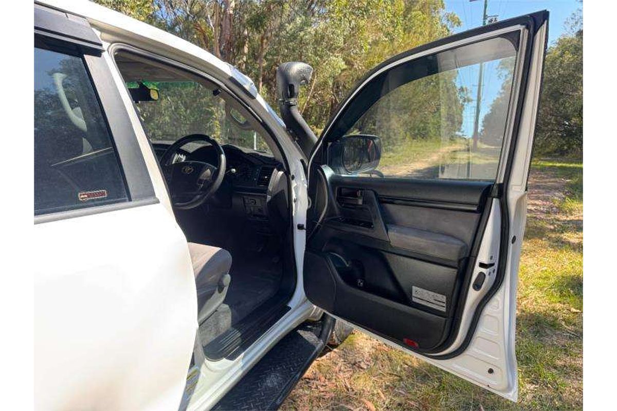 2010 Toyota Landcruiser GXL VDJ200R