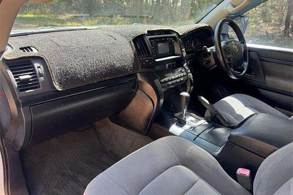 2010 Toyota Landcruiser GXL VDJ200R