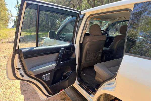 2010 Toyota Landcruiser GXL VDJ200R