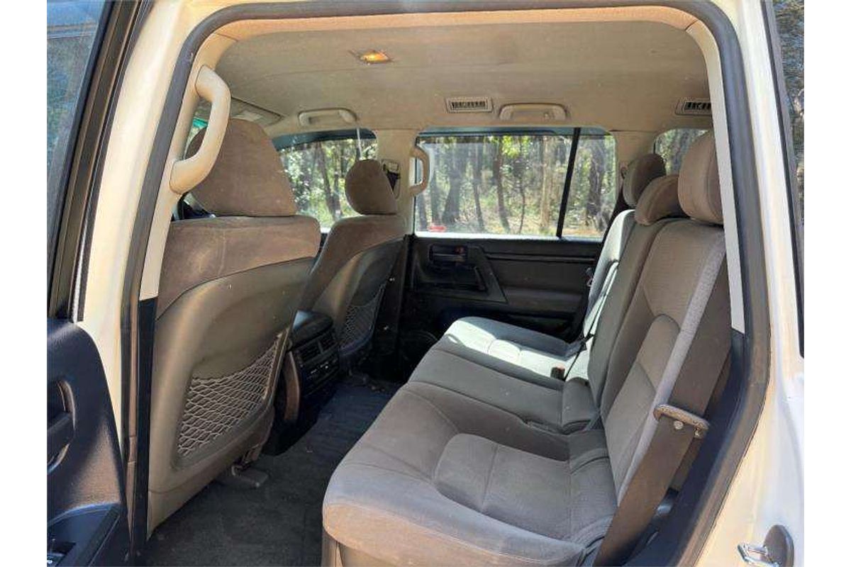 2010 Toyota Landcruiser GXL VDJ200R