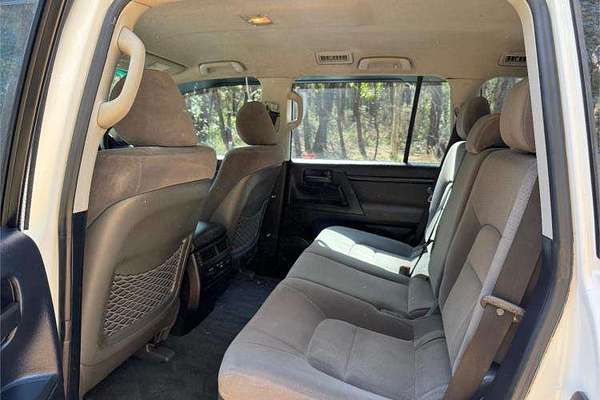 2010 Toyota Landcruiser GXL VDJ200R