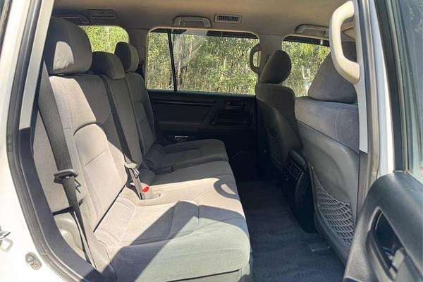 2010 Toyota Landcruiser GXL VDJ200R