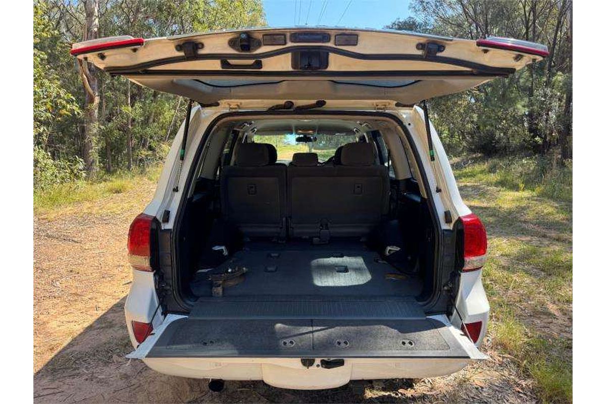 2010 Toyota Landcruiser GXL VDJ200R