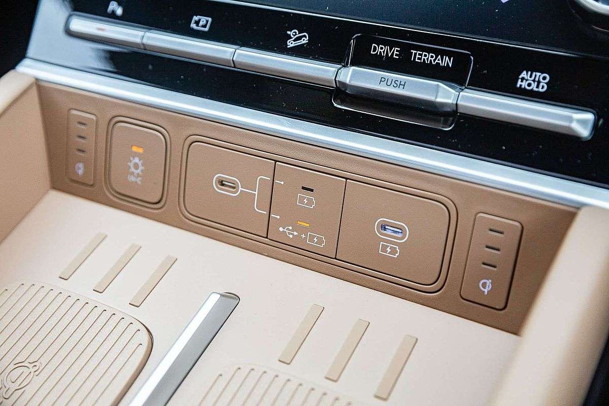 2025 Hyundai Santa Fe Calligraphy MX5.V2