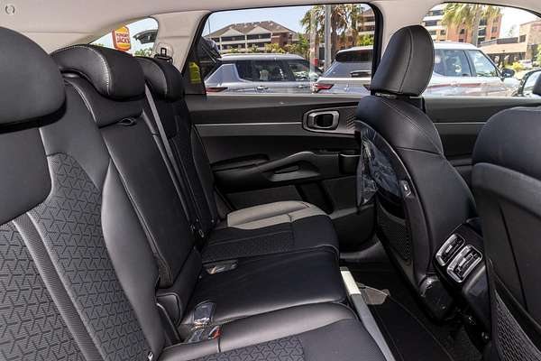 2022 Kia Sorento Sport+ MQ4