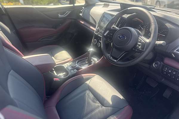 2025 Subaru Forester 2.5i S5