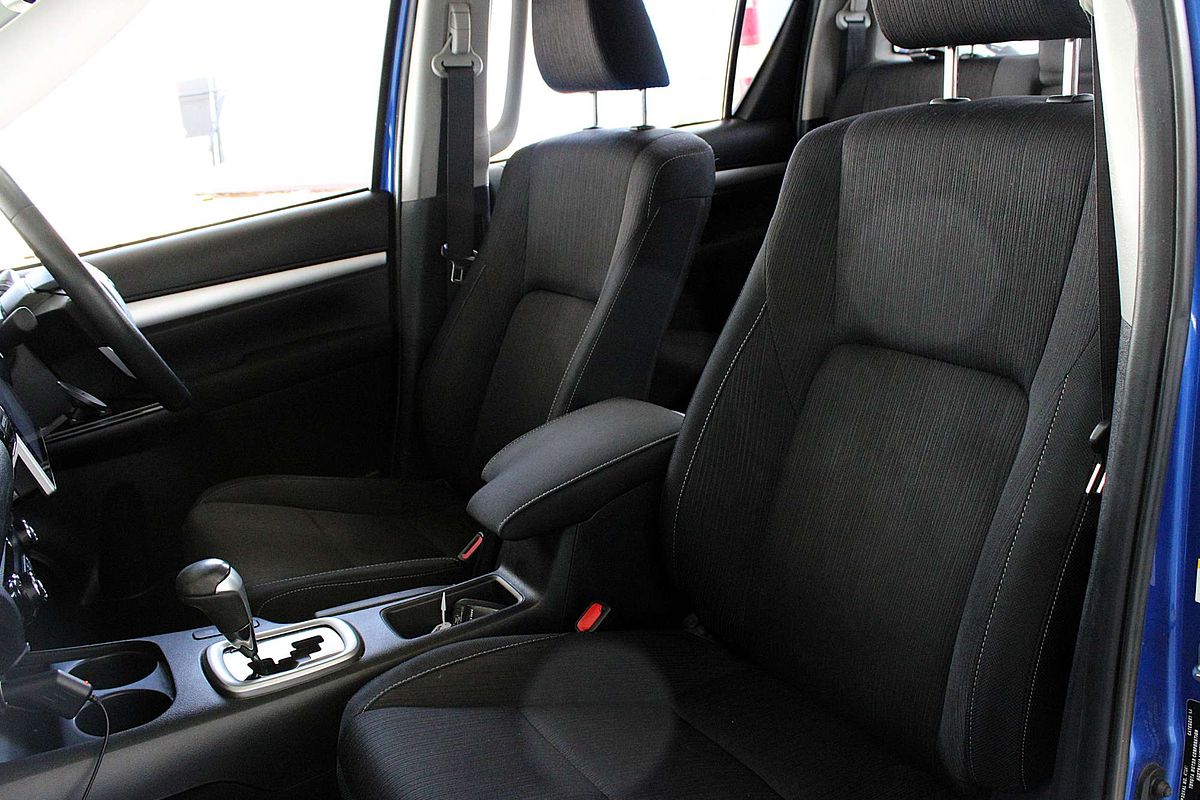 2016 Toyota Hilux SR5 GUN126R 4X4