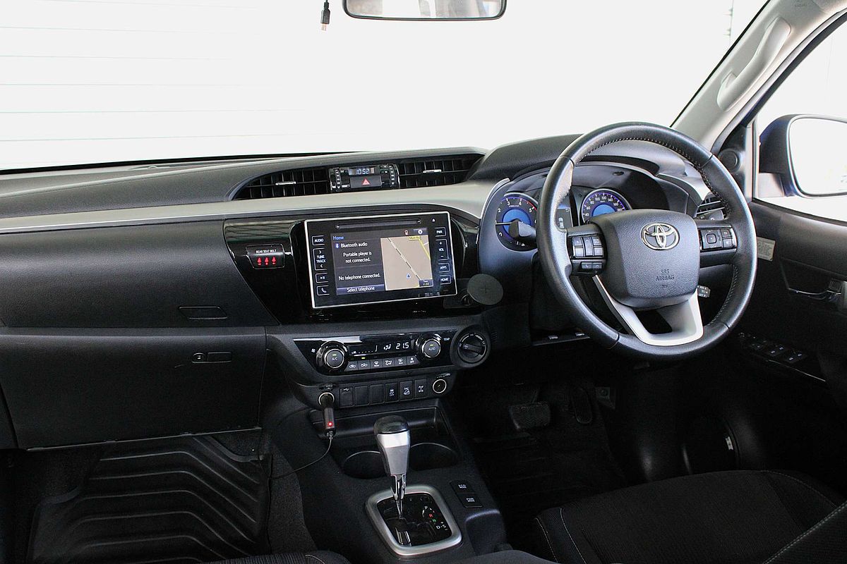 2016 Toyota Hilux SR5 GUN126R 4X4