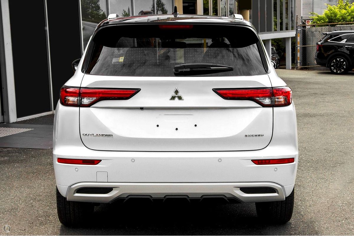 2023 Mitsubishi Outlander Exceed Tourer ZM