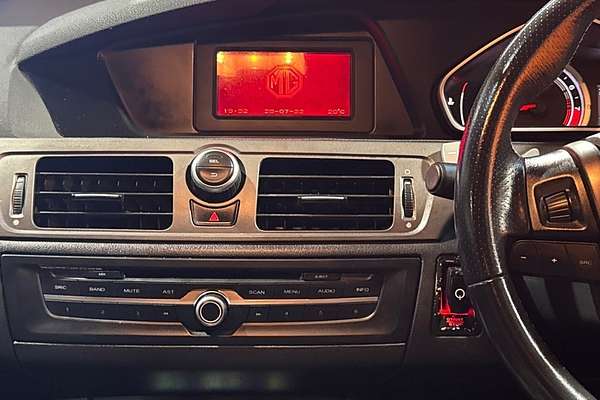 2017 MG MG6 PLUS Core