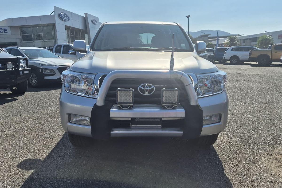 2011 Toyota Landcruiser GXL VDJ200R