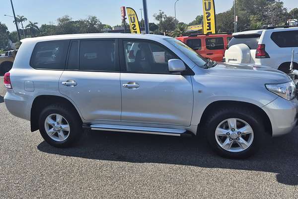 2011 Toyota Landcruiser GXL VDJ200R