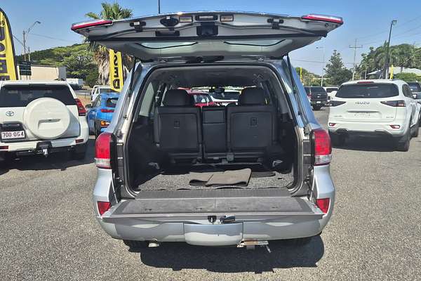 2011 Toyota Landcruiser GXL VDJ200R