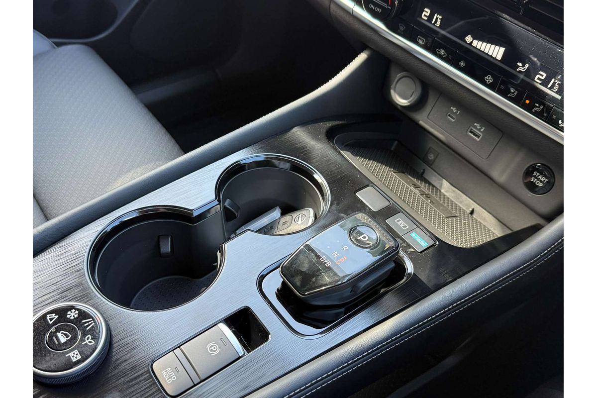 2025 Nissan X-TRAIL ST-L e-POWER T33