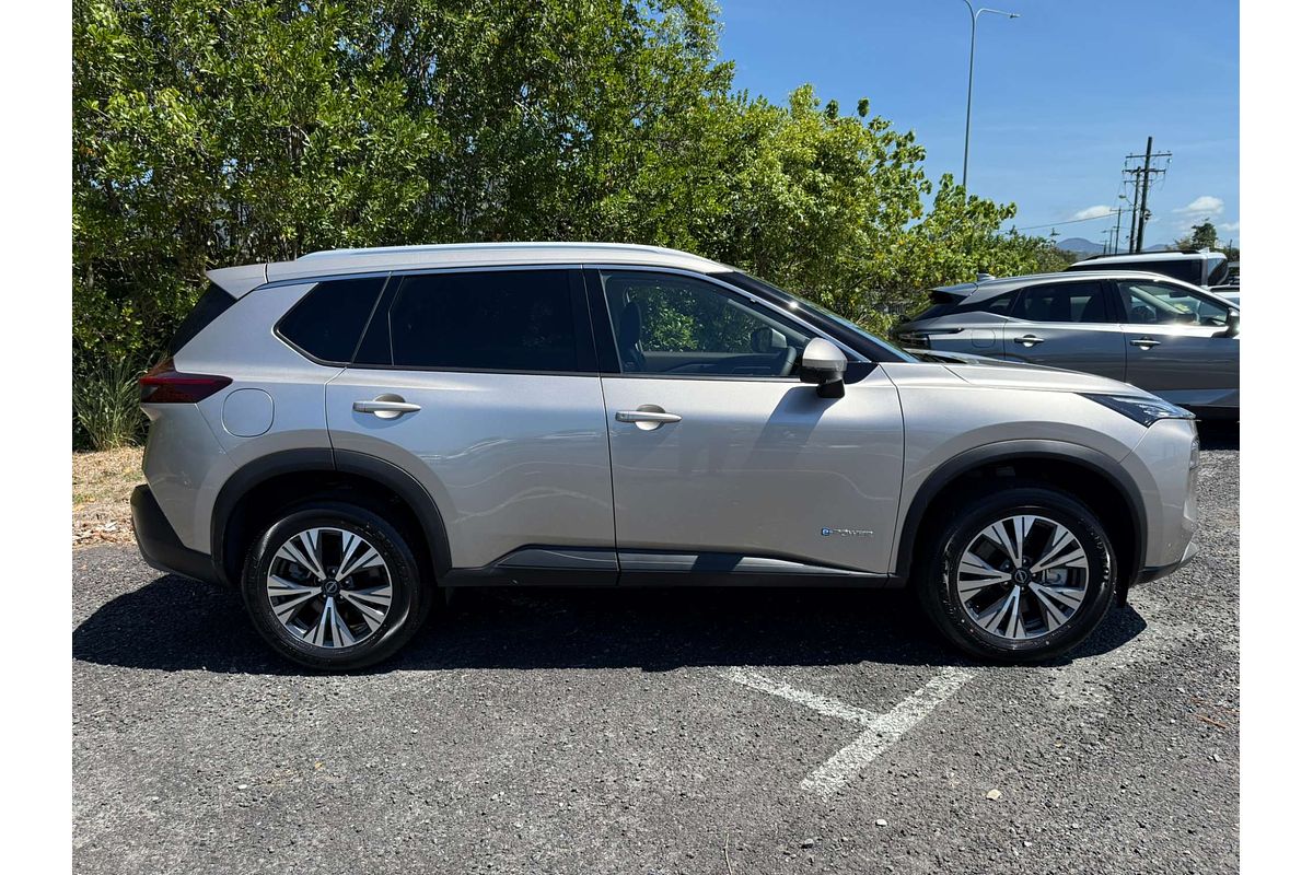 2025 Nissan X-TRAIL ST-L e-POWER T33