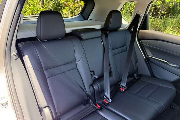 2025 Nissan X-TRAIL ST-L e-POWER T33