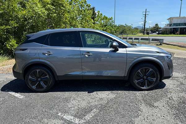 2025 Nissan QASHQAI Ti J12