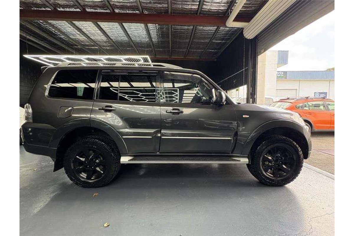 2011 Mitsubishi Pajero GLX NT
