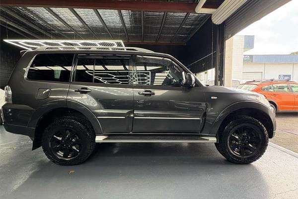 2011 Mitsubishi Pajero GLX NT