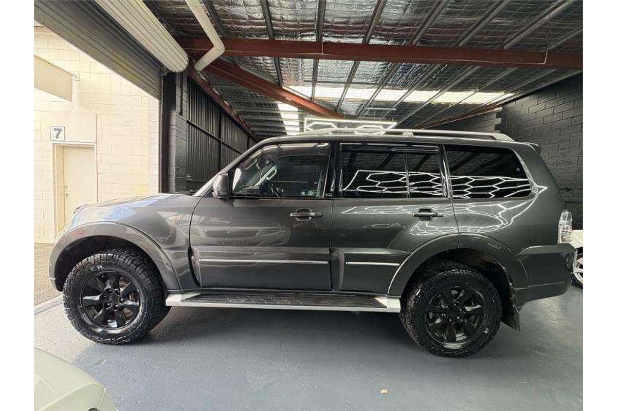 2011 Mitsubishi Pajero GLX NT