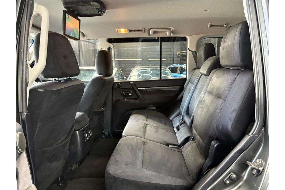2011 Mitsubishi Pajero GLX NT