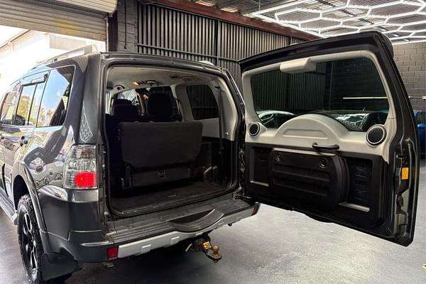 2011 Mitsubishi Pajero GLX NT