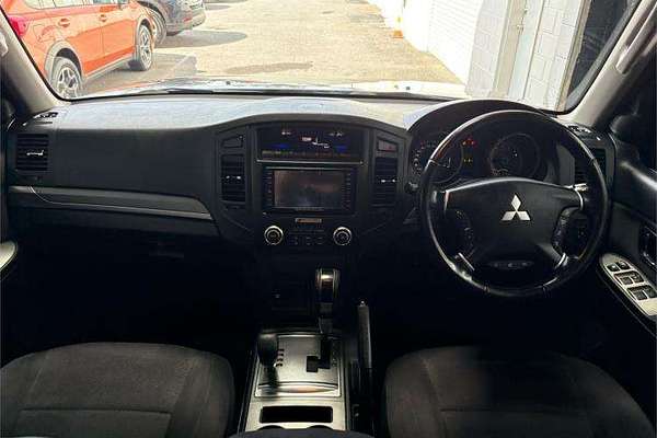 2011 Mitsubishi Pajero GLX NT