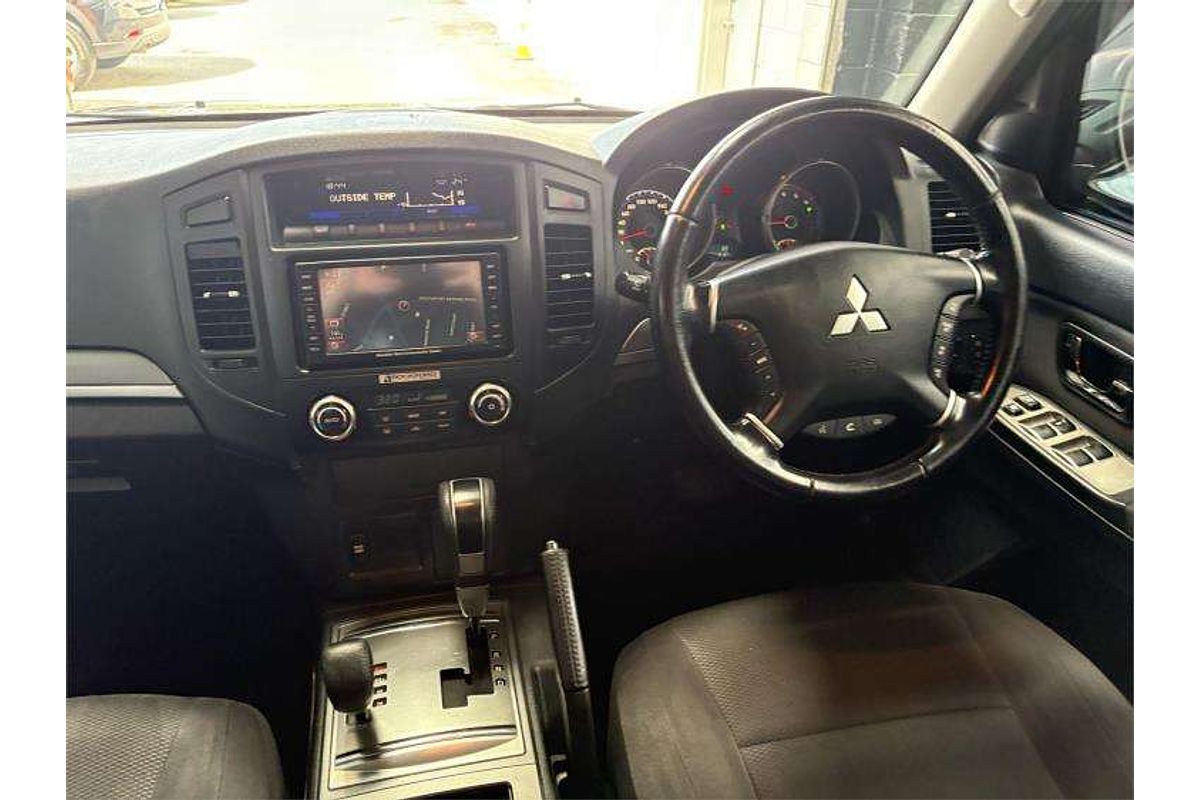 2011 Mitsubishi Pajero GLX NT
