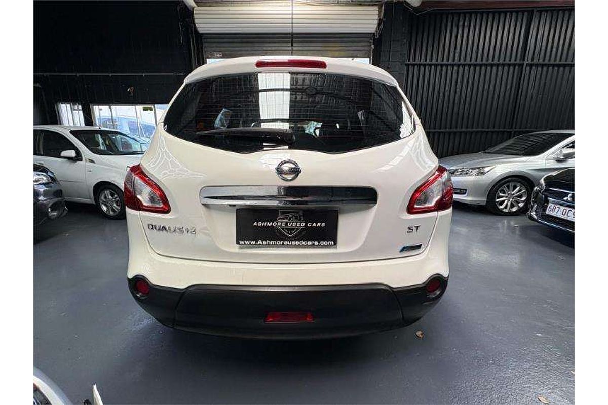 2013 Nissan Dualis +2 ST J10 Series 4