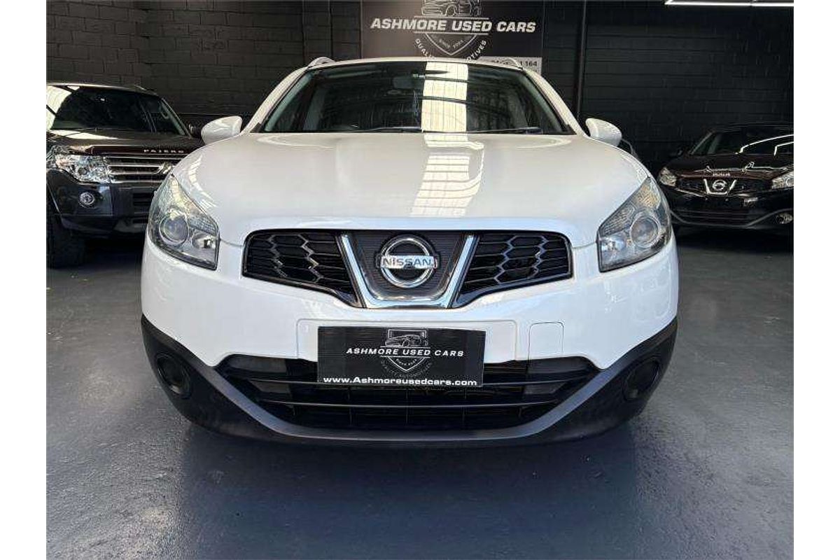 2013 Nissan Dualis +2 ST J10 Series 4