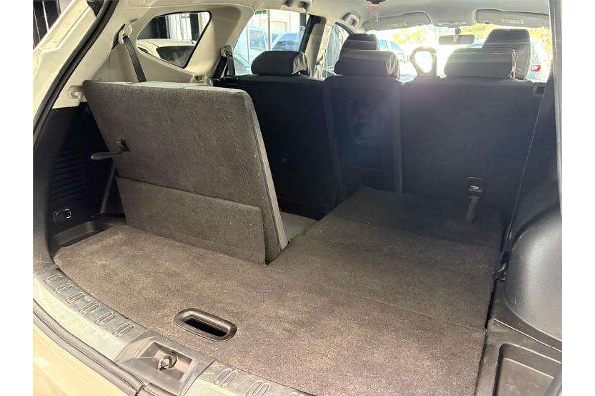 2013 Nissan Dualis +2 ST J10 Series 4