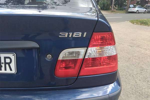 2003 BMW 3 Series 318i E46