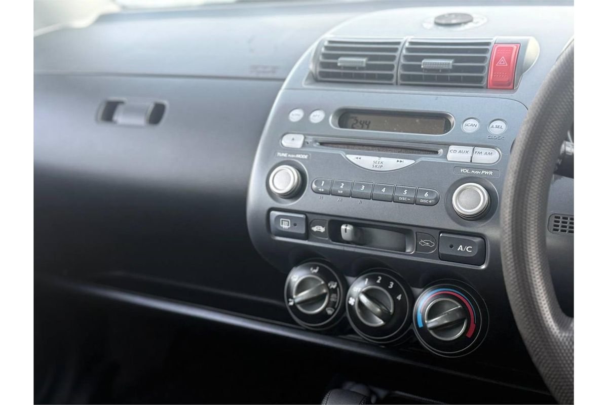 2002 Honda Jazz GLi GD