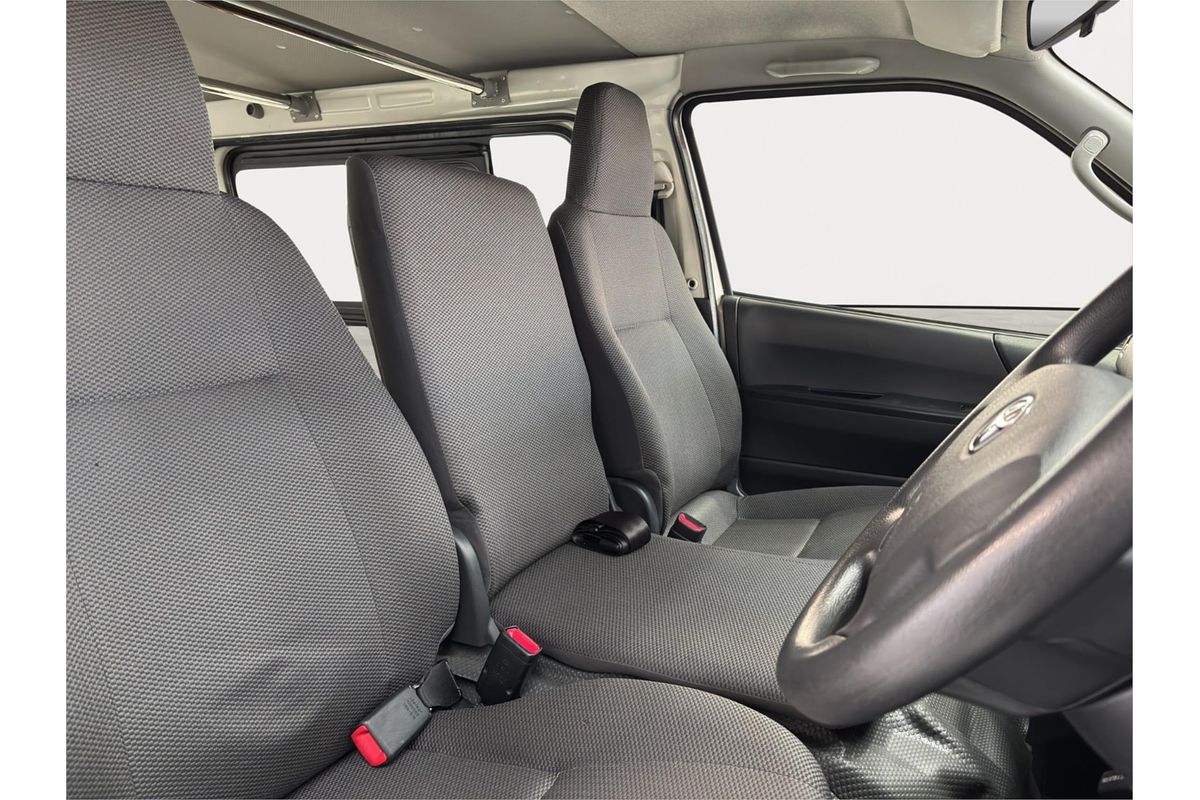 2015 Toyota Hiace Long DX